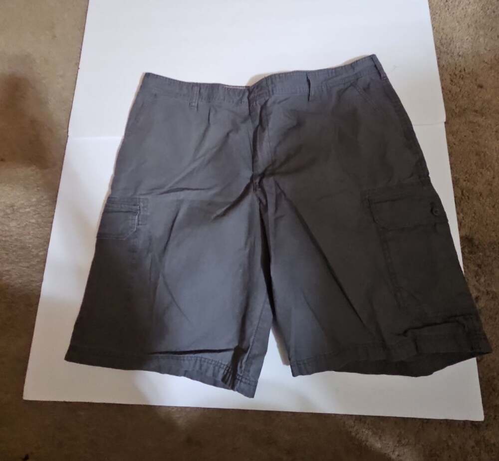 IZOD Cargo Shorts Size 42 Gray 100% Cotton